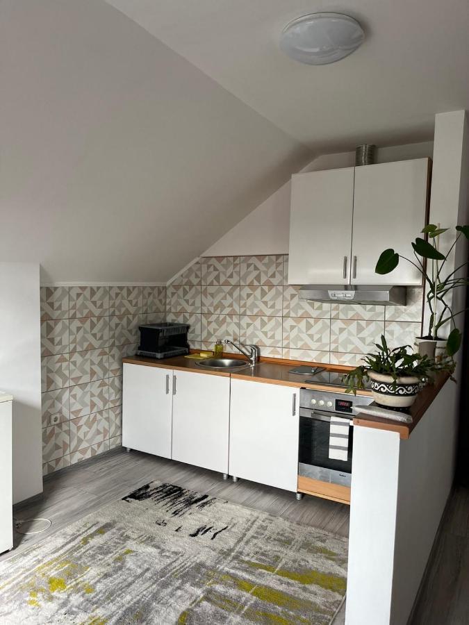 Apartman Salus Tuzla Exterior photo